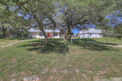 500 Line Camp Loop, Spring Branch, TX 78070 - photo 3