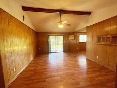 6922 Finch St, Houston, TX 77028 - photo 4