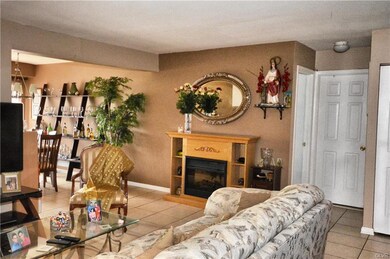 1590 Alta Dr unit 19, Whitehall, PA 18052 - photo 4