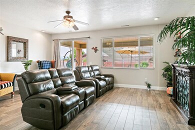 Living (2)_Anderson_Willow Springs