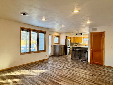 1014 S 6th St, Prairie Du Chien, WI 53821 - photo 5