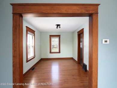 8DiningRoom