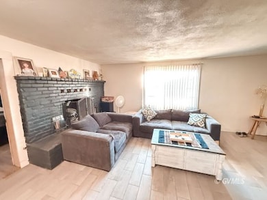 414 E 7th St, Safford, AZ 85546 - photo 2