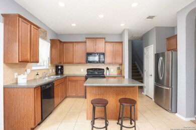 10802 Mustang Oak Dr, San Antonio, TX 78254 - photo 7