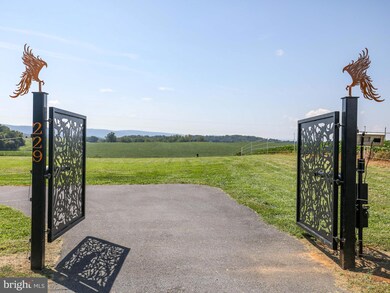 229 Bethany Ln, Charles Town, WV 25414 - photo 6