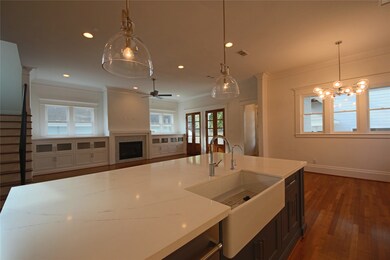 728 E 7th 1/2 St, Houston, TX 77007 - photo 7