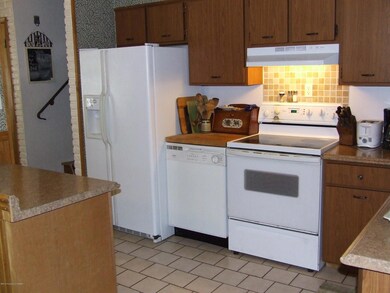 160 Nuangola Rd, Mountain Top, PA 18707 - photo 5