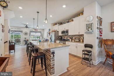 23832 Myrtle Glen Way, California, MD 20619 - photo 3