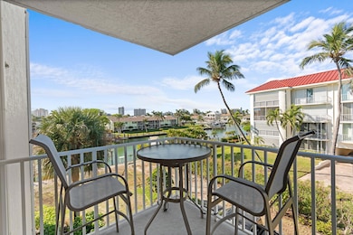1-web-or-mls-870-collier-ct-306