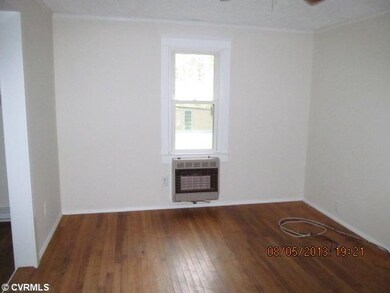 595 Southside Ln, Dunnsville, VA 22454 - photo 5