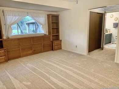 10928 Parrigin Rd, Helotes, TX 78023 - photo 5