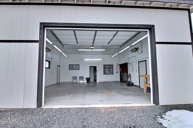 Fabrication exterior gargae door