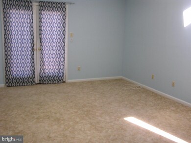 1402 Naomis Ct, North Wales, PA 19454 - photo 4