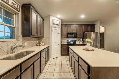 206 Springwood Ranch Loop, Springtown, TX 76082 - photo 7