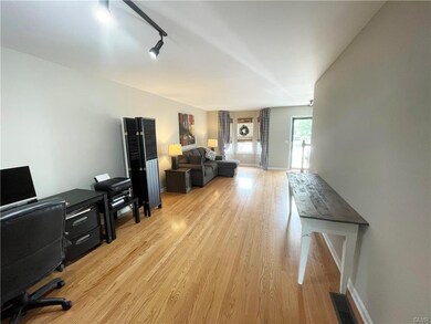 254 Park Ridge Dr, Easton, PA 18040 - photo 5