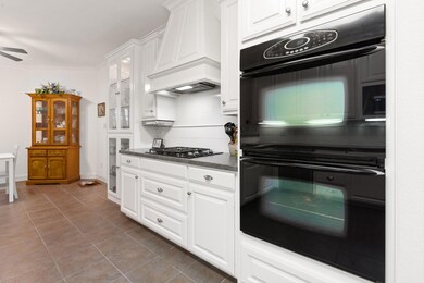 1311 Wedgewood Dr, Cleburne, TX 76033 - photo 7