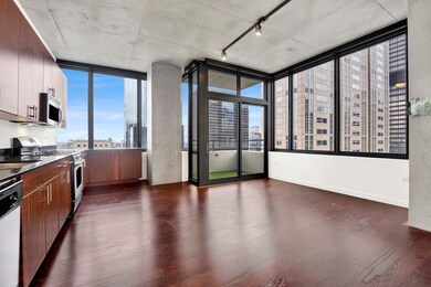 235 W Van Buren St unit 2515, Chicago, IL 60607 - photo 2