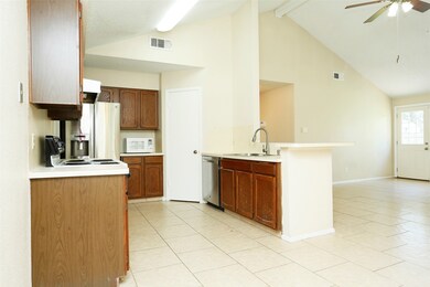 15606 Highfield Dr, Houston, TX 77095 - photo 7