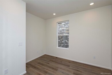 5941 N Liverpool Ct, Aurora, CO 80019 - photo 6
