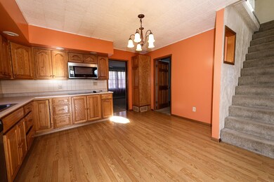 813 E 9th St, Auburn, IN 46706 - photo 7