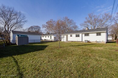 200 E Syringa Dr, Lansing, MI 48910 - photo 5