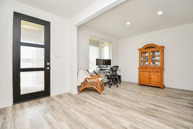 14118 Savage River Ct, Conroe, TX 77384 - photo 4