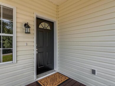 137 Rydel Ln, Statesville, NC 28625 - photo 3