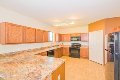 017 - 1460 N. Darlene Place
