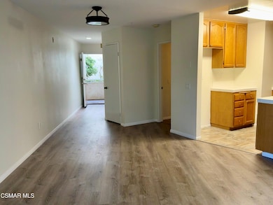 2713 Antonio Dr unit 108, Camarillo, CA 93010 - photo 5