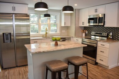 5 Dickson Rd, Woburn, MA 01801 - photo 5