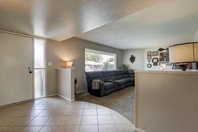 1429 E Glade Ave-8