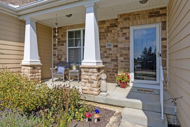 4-web-or-mls-3087AvonleaWayExt_Hommati10