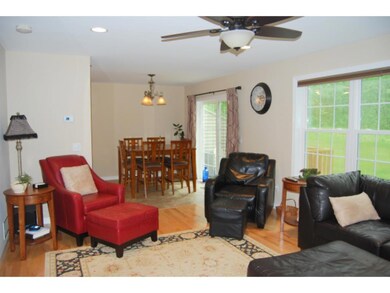 213 Fox Run unit 213, Colchester, VT 05446 - photo 6