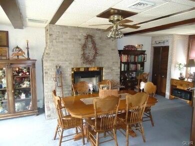 3127 S 3rd St, Whitehall, PA 18052 - photo 2