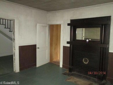 219 W Bell St, Statesville, NC 28677 - photo 6