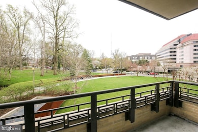 Chase Point unit 312, Washington, DC 20015 - photo 3