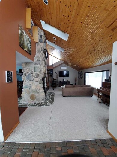 7641 Maple Grove Rd, Charlevoix, MI 49720 - photo 7