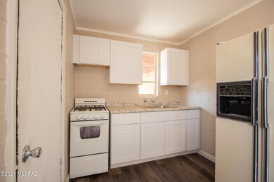 2 E Navajo Rd unit B, Tucson, AZ 85705 - photo 5