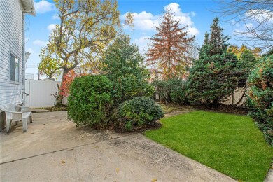 16 Bowling Green Place, Staten Island, NY 10314 - photo 6