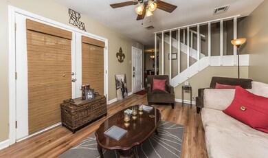 5 Living Room 1 (2)