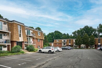 80 Damon Rd unit 3303, Northampton, MA 01060 - photo 3