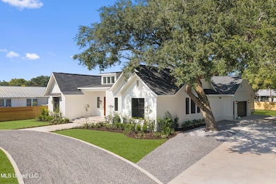 1203 Calhoun St, Ocean Springs, MS 39564 - photo 4