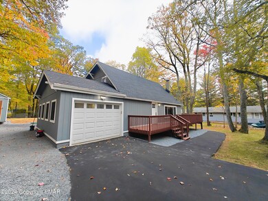 165 Westwood Dr, Dingmans Ferry, PA 18328 - photo 2