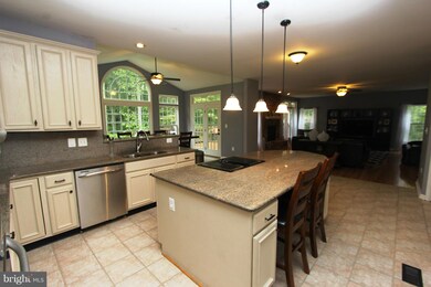 16140 Ginger Root Ln, Brandywine, MD 20613 - photo 3