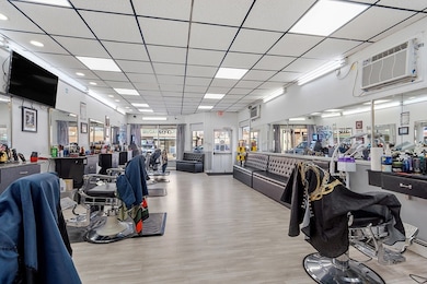 256-258A S Union St, Lawrence, MA 01843 - photo 3