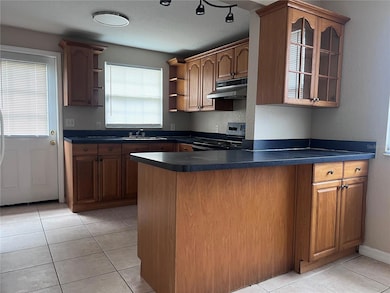 918 S Eustis St, Eustis, FL 32726 - photo 6