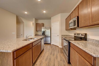 748 Prominence Rd, Columbia, TN 38401 - photo 6