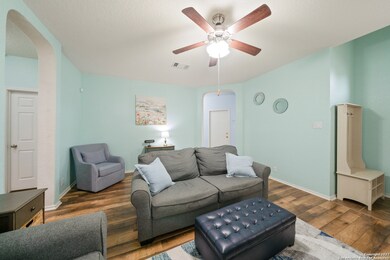 10838 Mustang Oak Dr, San Antonio, TX 78254 - photo 5