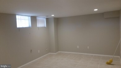 1546 Iris Ct, Hagerstown, MD 21740 - photo 6