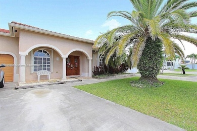 17870 SW 155th Ct, Miami, FL 33187 - photo 2